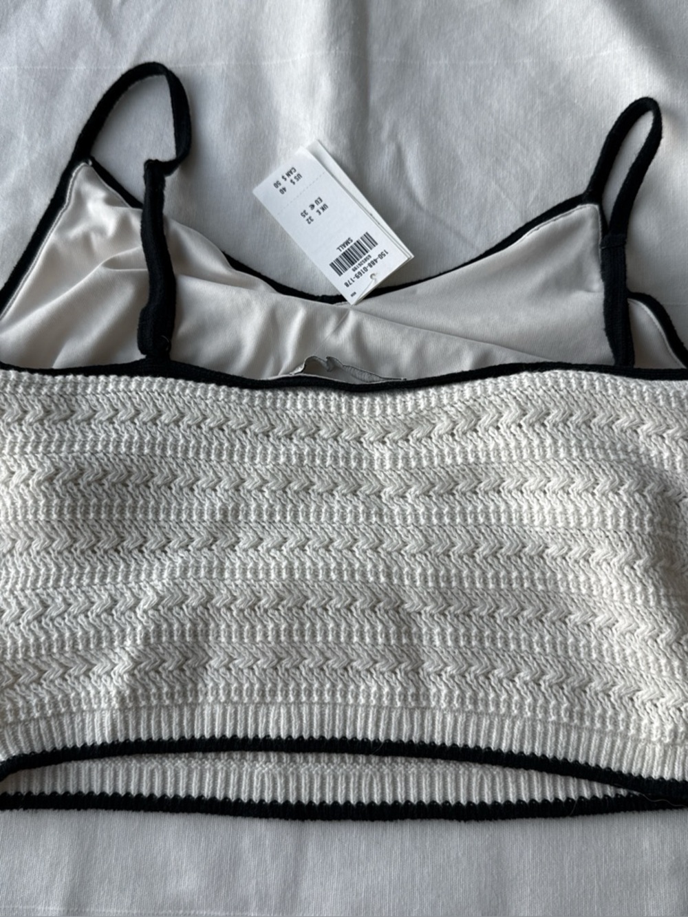 Abercrombie & Fitch Cream and Black Knit Crop Top - Picture 3 of 7